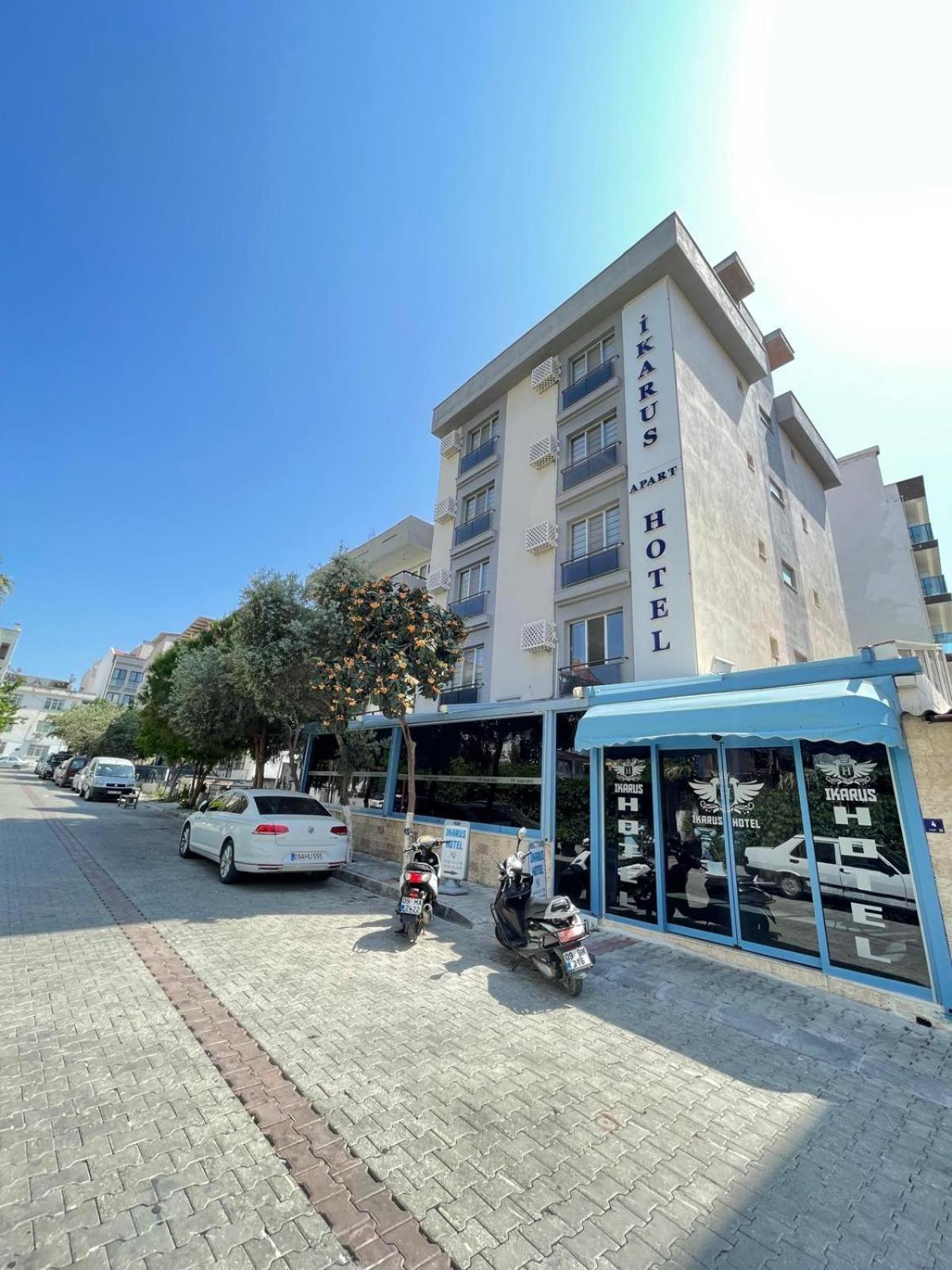 Ikarus Hotel คูซาดาซี ภายนอก รูปภาพ